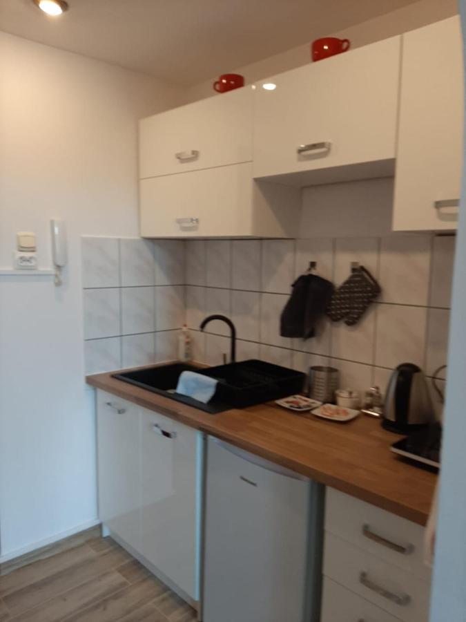 Apartamenty Marco 3 Przy Dworcu-Stare Miasto-Super Wi Fi Cracóvia Exterior foto